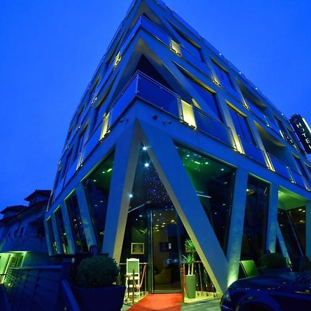 Hotel Palace Velika Kladusa Exteriér fotografie