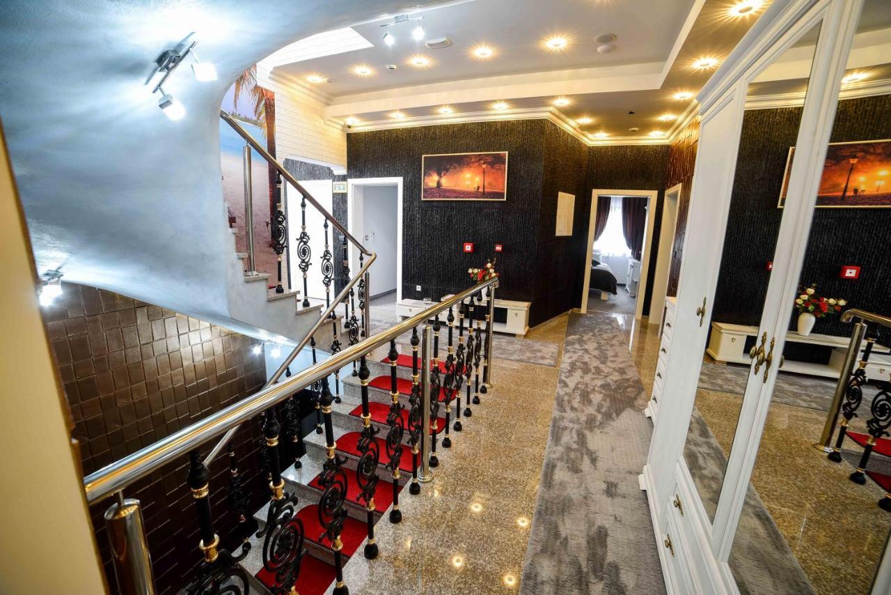 Hotel Palace Velika Kladusa Exteriér fotografie